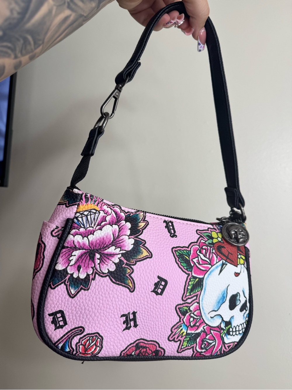 Ed Hardy Pink Floral Skull Shoulder Bag with Black Strap💗✨💀